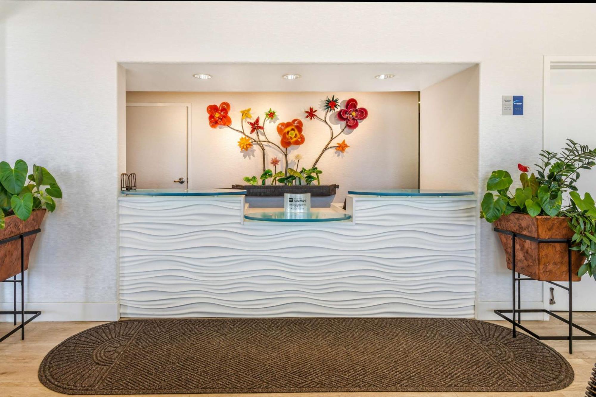 Best Western Plus Capitola By-The-Sea Inn & Suites Экстерьер фото