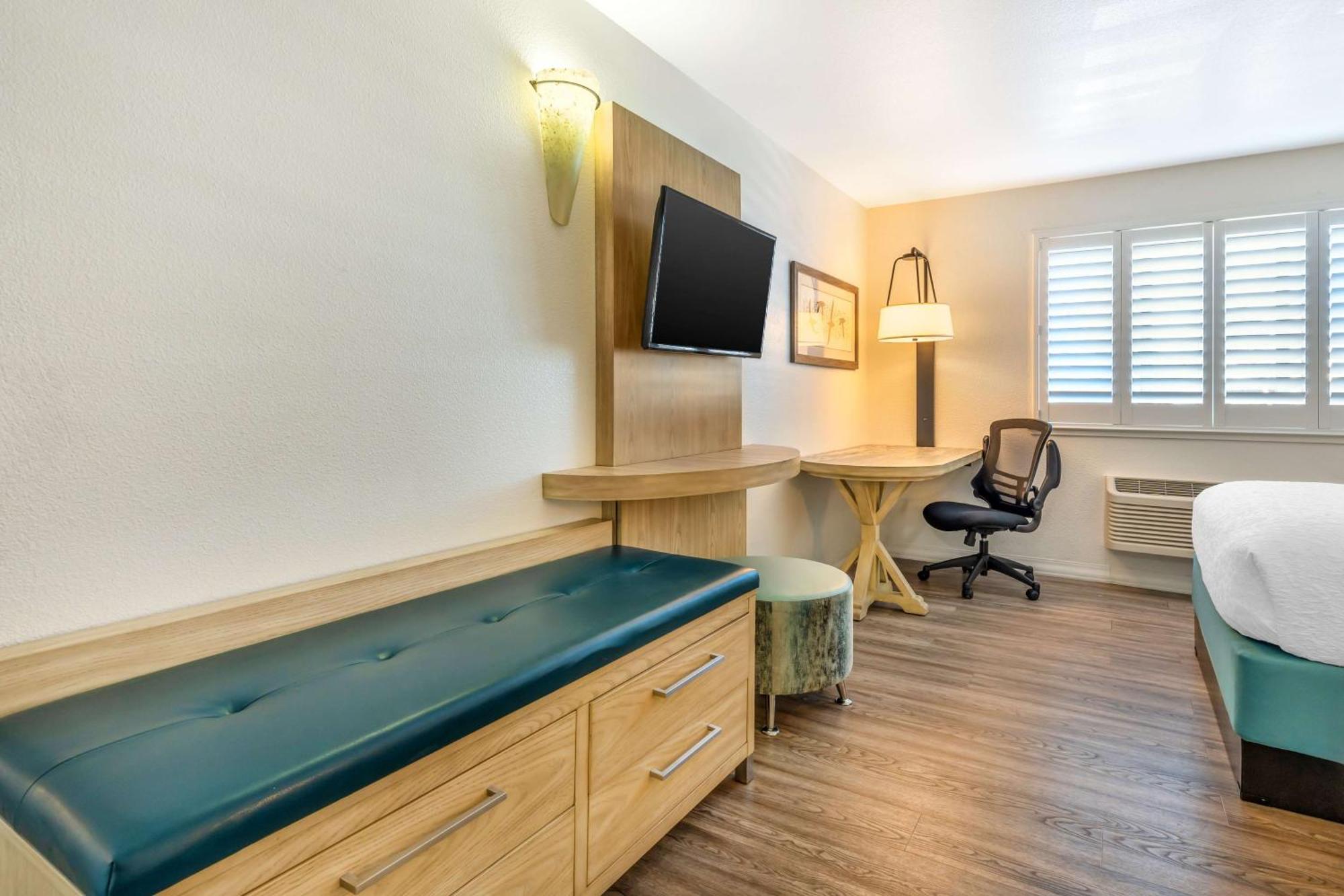 Best Western Plus Capitola By-The-Sea Inn & Suites Номер фото