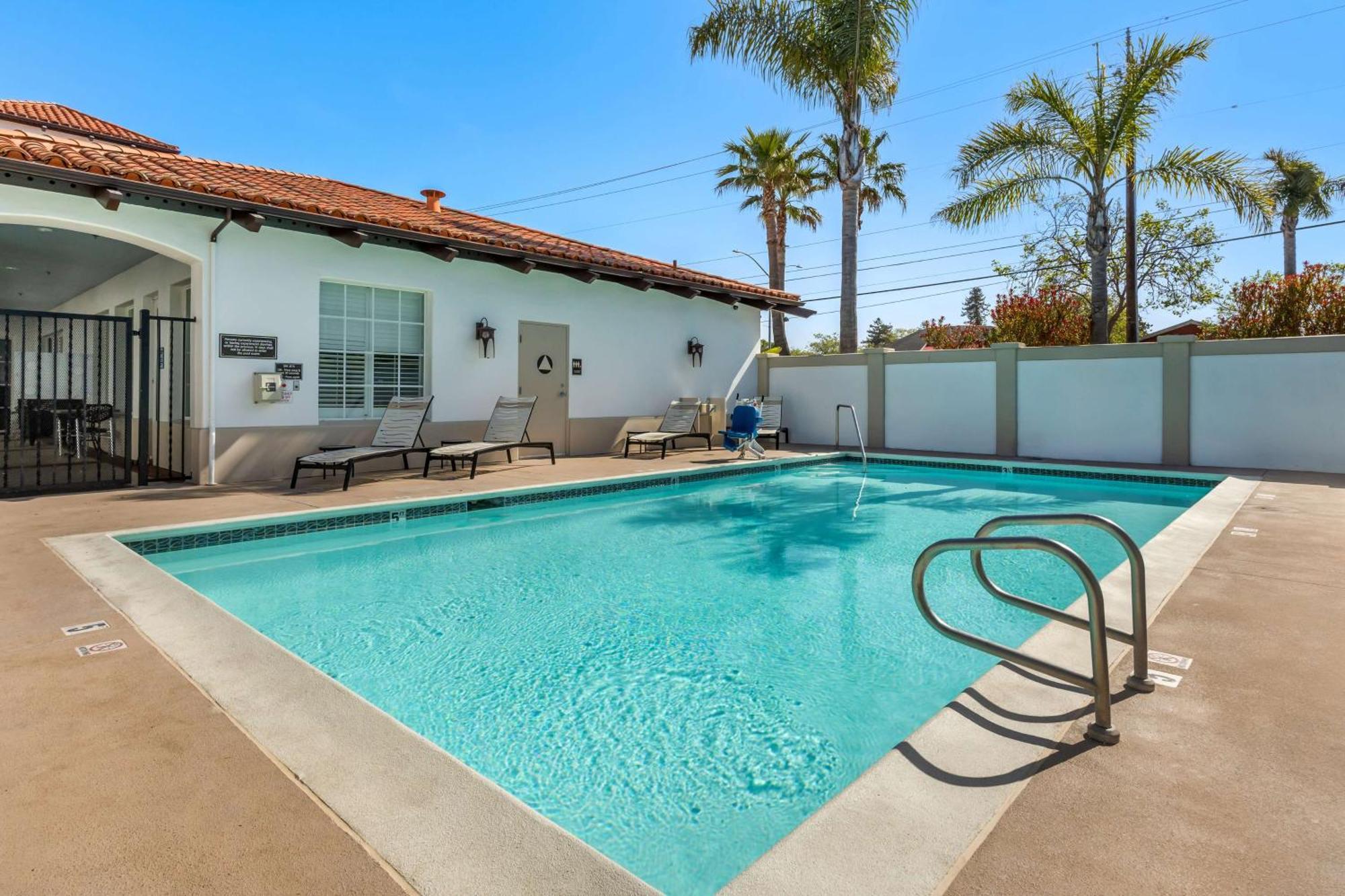 Best Western Plus Capitola By-The-Sea Inn & Suites Экстерьер фото